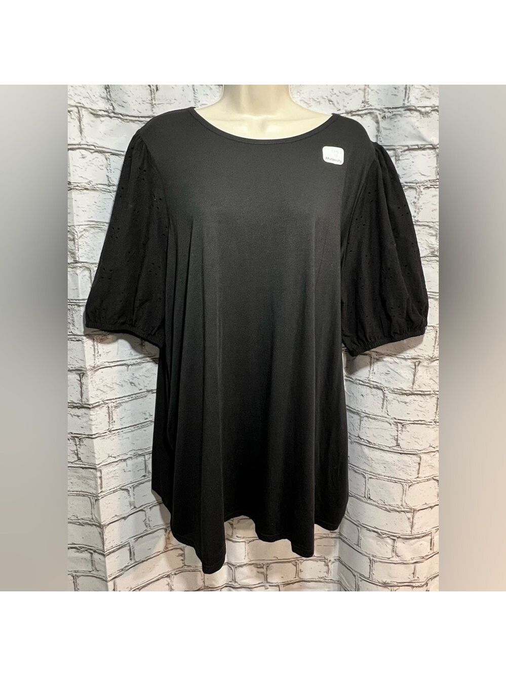 Time & Tru Women’s Eyelet Sleeve Semi-Fitted Maternity Top Size XXL